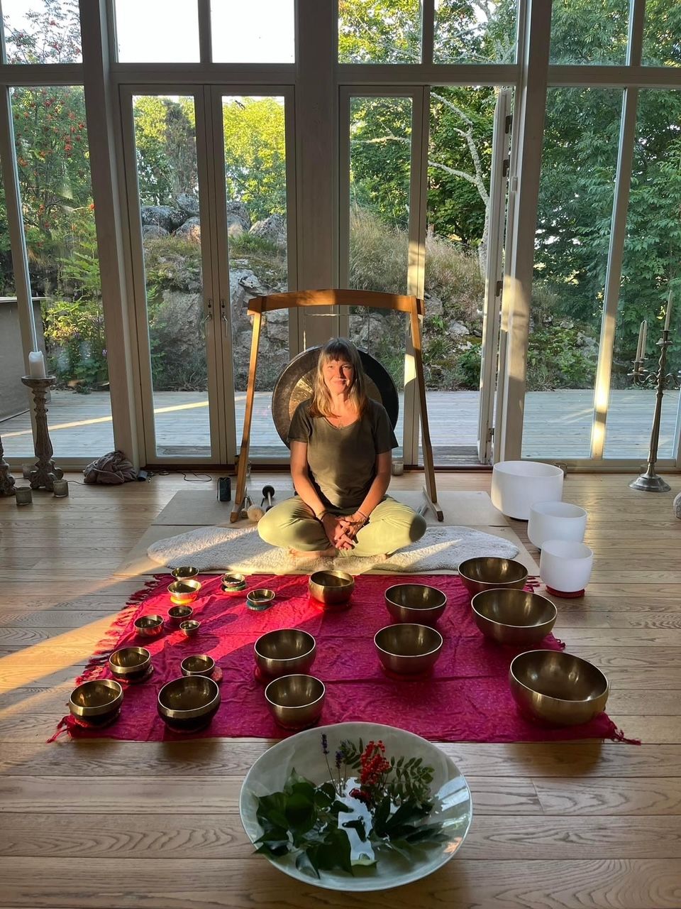 Klangmeditation med Catarina Stigberg är med på vissa av våra retreater.